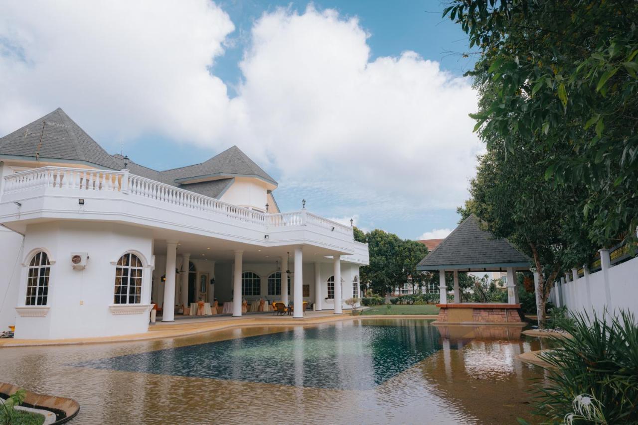 Hotel The Kahaani Ayer Keroh Exteriér fotografie